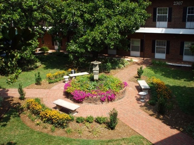 David Associates - Northwestern Plaza - W. Cone Blvd - Greensboro - NC image 5