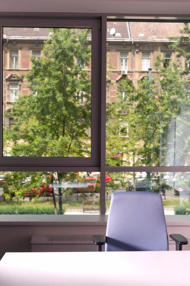 DBH Serviced Office - Kethly Anna ter 1 - Budapest image 4