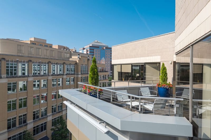 Carr Workplaces - Clarendon - 3033 Wilson Boulevard - Arlington - VA image 9