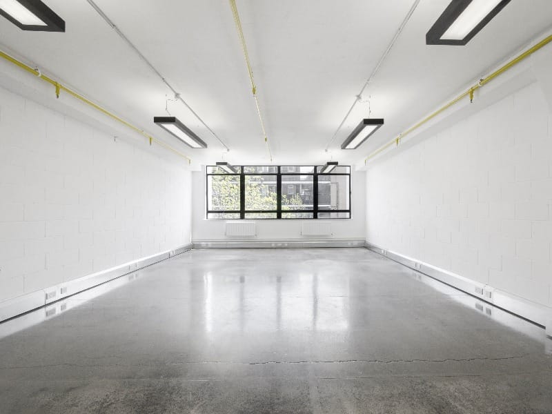 Workspace (Managed 248 - 4,931 sqft) - The Biscuit Factory - Tower Bridge Bus Complex - Drummond Road, SE16 - Bermondsey (Light ind, image 2