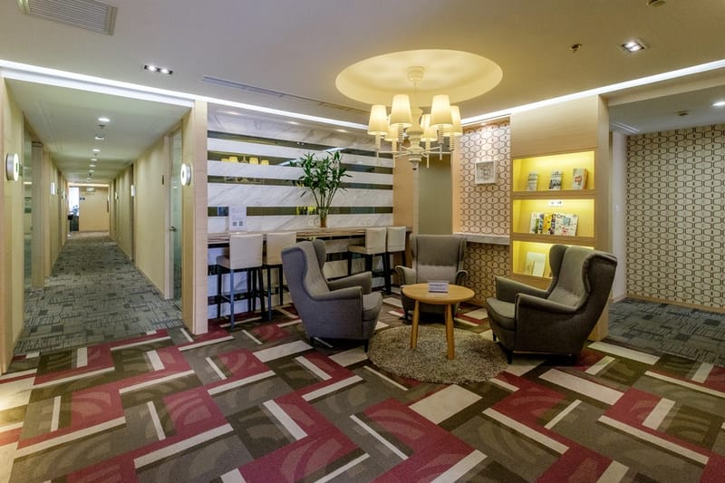 Apollo Business Centers - Huaihai Center - 4/F Fuxing Commercial Building - Ruijin Road - Shanghai image 4