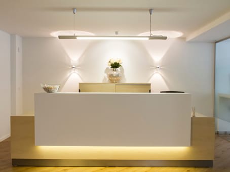 Regus - Lucerne City Centre - Hertensteinstrasse - Lucerne image 2