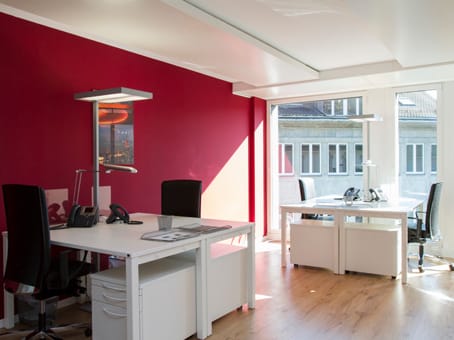 Regus - Lucerne City Centre - Hertensteinstrasse - Lucerne image 7