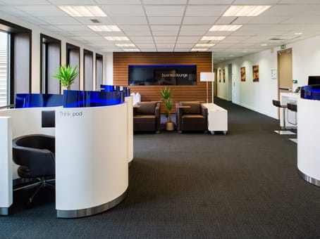 Regus - 65 Rue des trois fontanot - Nanterre - Ile-de-France image 8