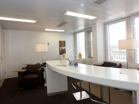 Regus - Avenue Charles de Gaulle 168 - Cedex - Neuilly sur Seine image 9