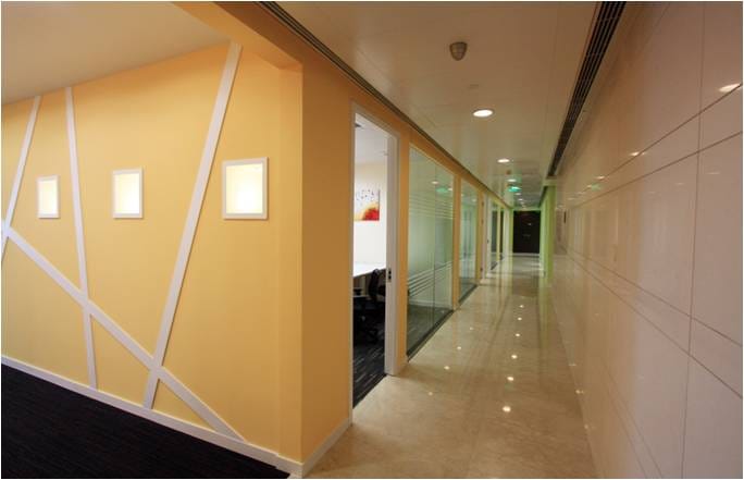 Sunrising Business Center - SOHO Zhongshan Plaza - 1065 West Zhongshan Road - Changning District - Shanghai image 4