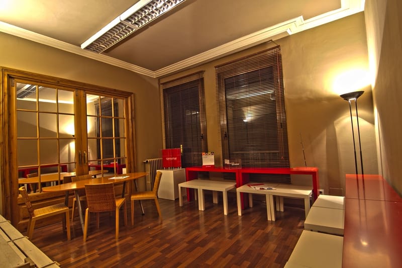 B-188 Business Centre - 188 Calle Balmes - Barcelona image 4