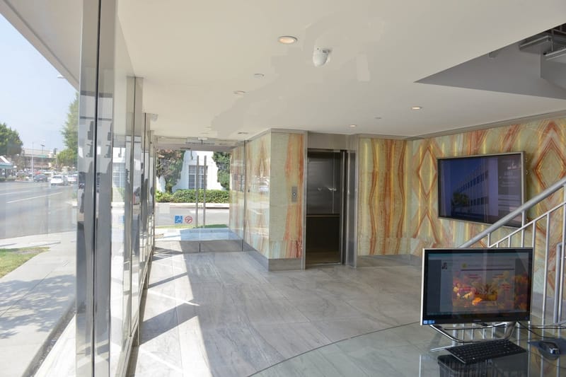 California Virtual - 8889 Olympic Blv - Beverly Hills - CA image 2