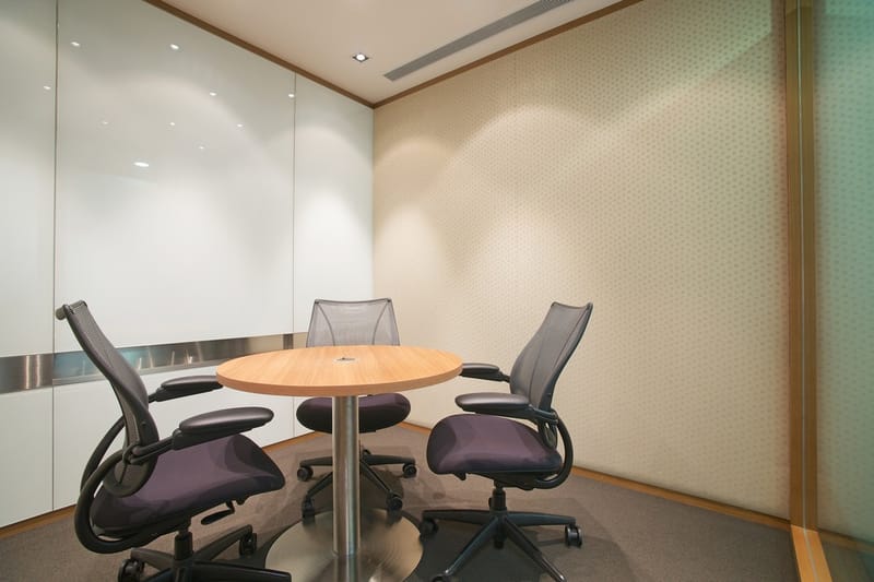 Compass Offices - The Lee Gardens - 33 Hysan Avenue - Causeway Bay - Hong Kong image 5