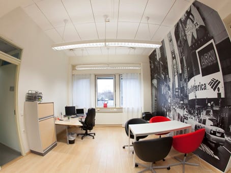 Regus - Veturitori - Itsenäisyydenkatu 2 - Tampere image 3