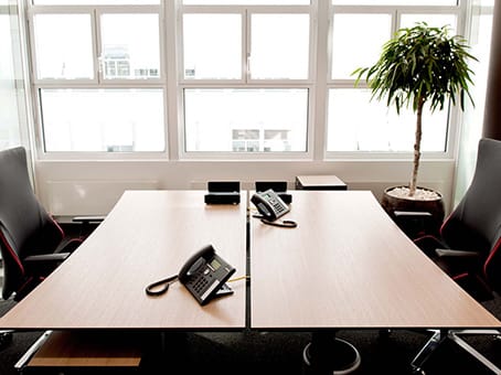 Regus - 10 Grafenauweg - Zug image 3
