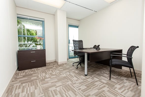 Simply Office - Waterfront Business Centre  - 220 - 145 Chadwick Court - North Vancouver - BC image 3