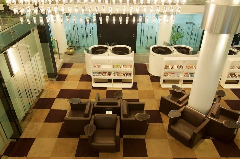 Fazlani Business Centre - Ismail Building - D N Road - Mumbai image 3