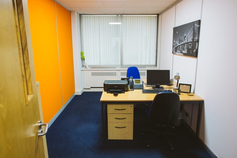 Acre 1176 Limited - Vista Business Centre - Salisbury Road, TW4 - Hounslow image 5