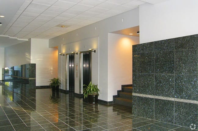 Orlando Office Center at Sand Lake - 7208 W. Sand Lake Road - Orlando - FL image 2