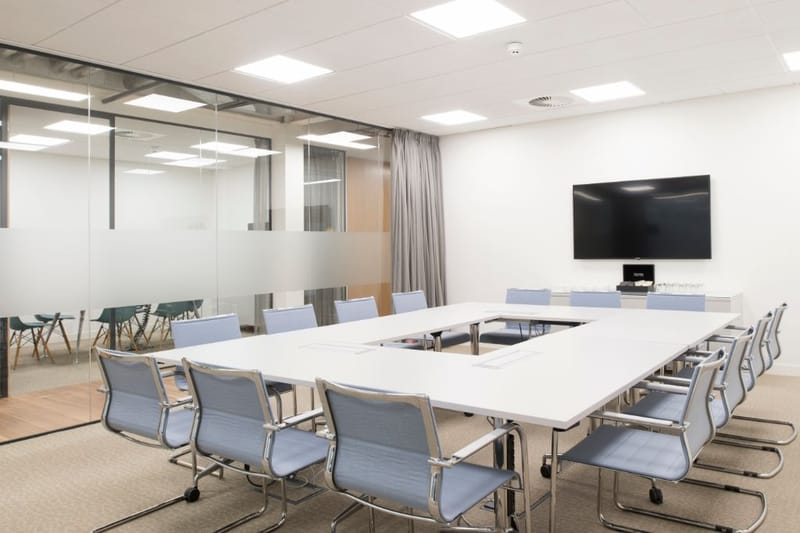 IWG (Regus) - Building 1 - Chalfont House - Chalfont Park, SL9 - Gerrards Cross image 5
