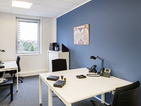 Regus - Cergy-Stop & Work Cergy - 4-6 rue des Chauffours - Cergy image 4