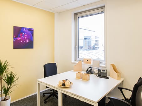 Regus - Cergy-Stop & Work Cergy - 4-6 rue des Chauffours - Cergy image 7