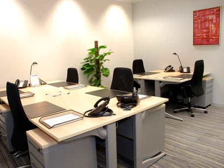 Regus - One IFC - Harbour View Street - Central - Hong Kong image 6