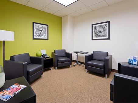 Regus - Executive Plaza Center - 2010 Corporate Ridge - McLean - VA image 9