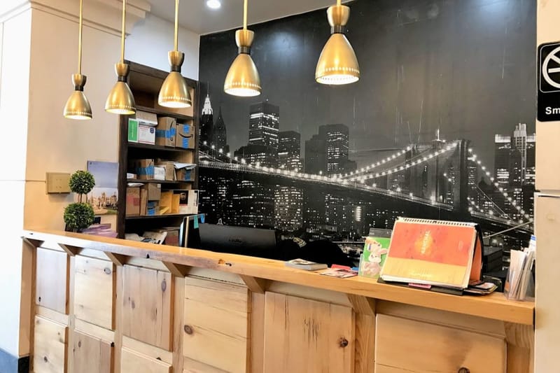 Green Desk - 29-28 41st Avenue, 11101 - Long Island City, NY image 3