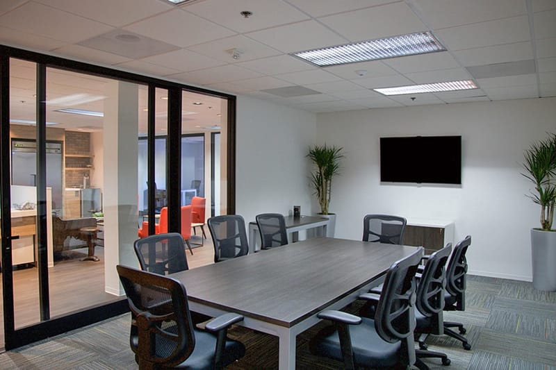 Premier Workspaces - SM4 - 1541 Ocean Ave, Santa Monica image 3