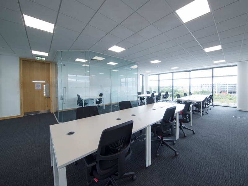 IWG (Regus) Express - Hilton Hotel - Manchester Airport - Outwood Lane, M90 - Manchester image 3