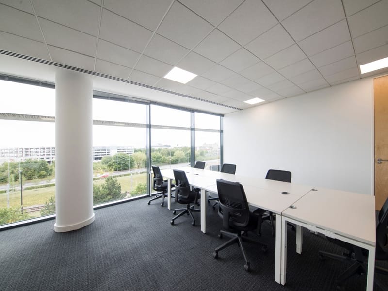 IWG (Regus) Express - Hilton Hotel - Manchester Airport - Outwood Lane, M90 - Manchester image 4