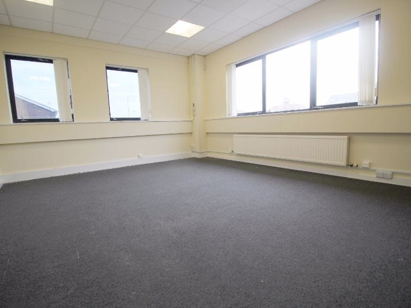 Icon Offices Limited - 321-323 High Road, RM6 - Chadwell Heath (Romford) image 4