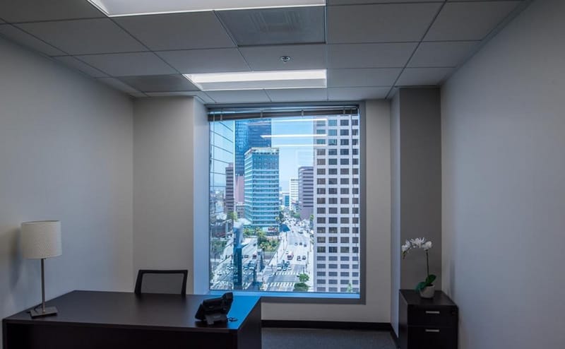 Titan Offices, Inc - 811 Wilshire Boulevard, LA - CA image 9