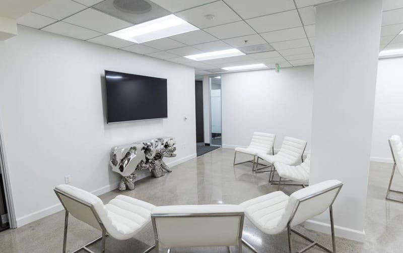 Titan Offices, Inc - 811 Wilshire Boulevard, LA - CA image 5