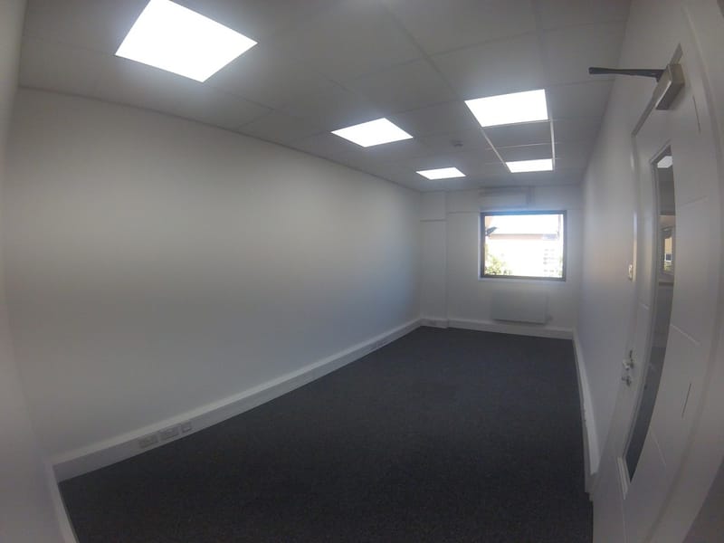 Helloowl - 4 Penta Court - Station Road, WD6 - Borehamwood image 4