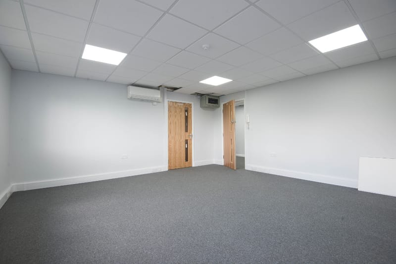 Open Space Rooms - Willow End Park, WR13 - Malvern - Worcester image 6
