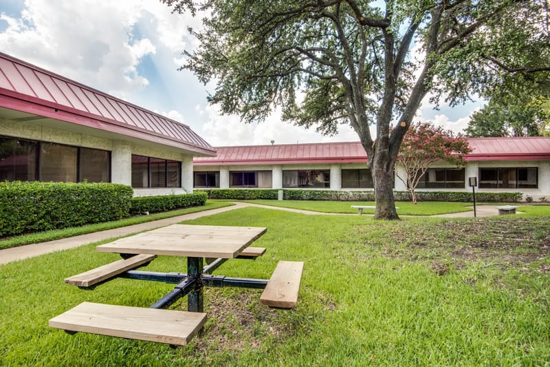 Boxer - 9550 Forest Ln, Dallas- TX image 9