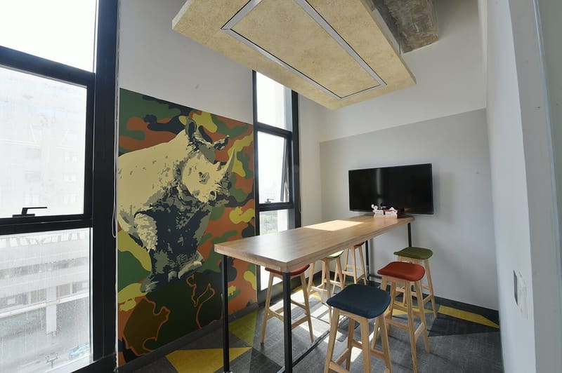 naked Hub@Loushanguan Lu - 35 Loushanguan Lu - Changning District - Shanghai (private. co-working, hot-desk) image 6