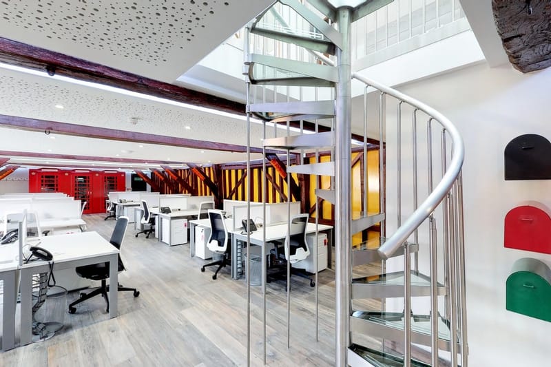 Accrue Workplaces - The Long Barn - Cobham Park Road, KT11 - Leatherhead (private, co-working, virtual) image 2