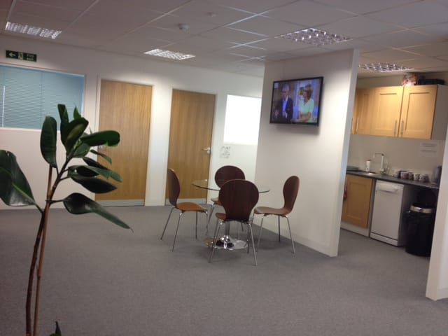 Southmoor Workspace - Southmoor Lane, PO9 - Havant (private, workshops) image 8
