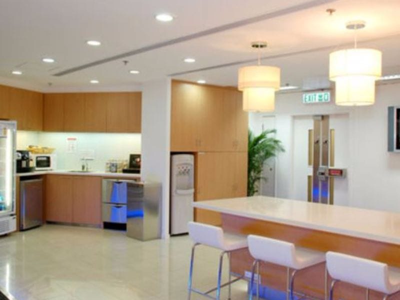 Spaces (Regus) - The Lee Gardens - 10 Hysan Avenue, Causeway Bay - Hong Kong image 6