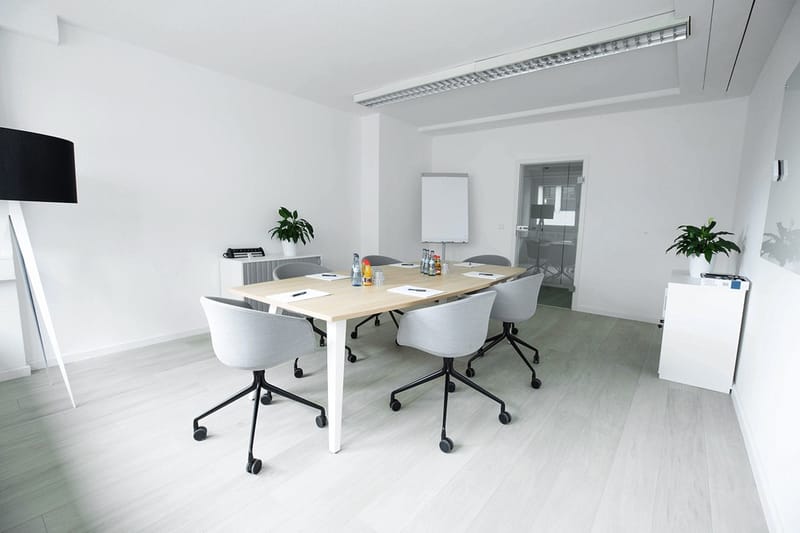 WorkRepublic - 10-16 Kaiserring - Mannheim (private, co-working, hot-desk) image 2