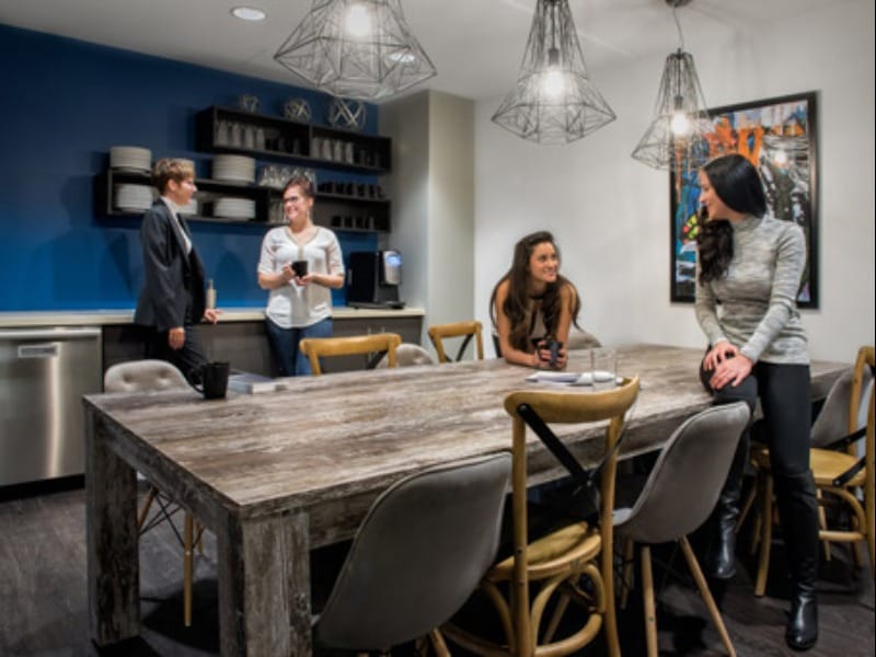 Regus - Ville St-Laurent - 1111 Dr.-Frederik-Phillips-Boulevard - Saint-Laurent - QC image 6