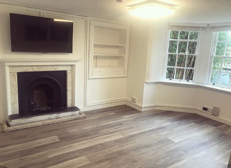 Nammu Workplace - Grapes House - 79a Esher High Street, KT10 9QA - Esher image 2