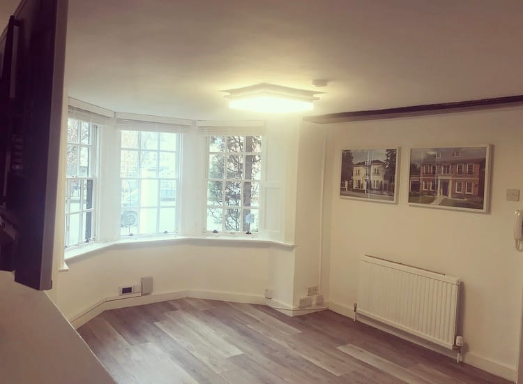 Nammu Workplace - Grapes House - 79a Esher High Street, KT10 9QA - Esher image 3
