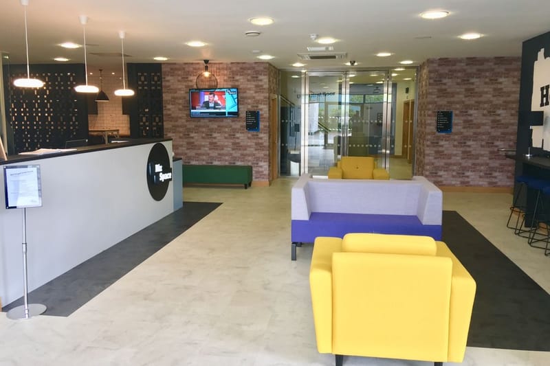BizSpace - iMex Centre - 575-599 Maxted Road, HP2 - Hemel Hempstead image 2