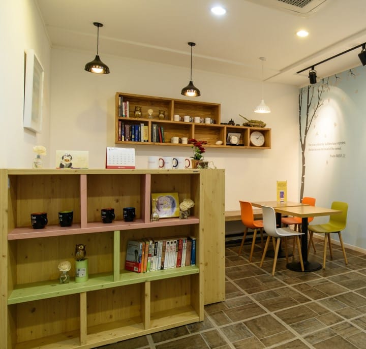 Peter Biz Center - Yeonhee Branch - 77 Hongyeaon-gil - Seodaemun-gu - Seoul image 2