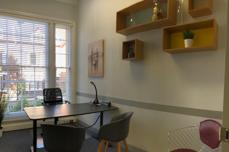 The Workstation - Director General’s House - 15 Rockstone Place, SO15 - Southampton image 4