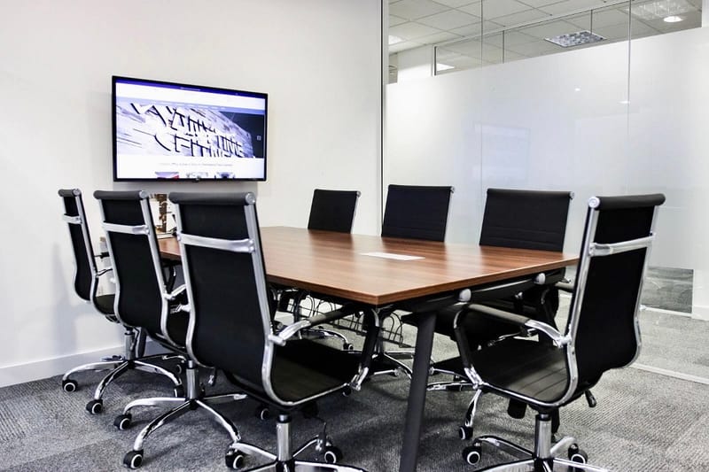 Vision Coworking Spaces - Saxon House - 27 Duke Street, CM1 - Chelmsford (private, co-working, hot desk) image 10
