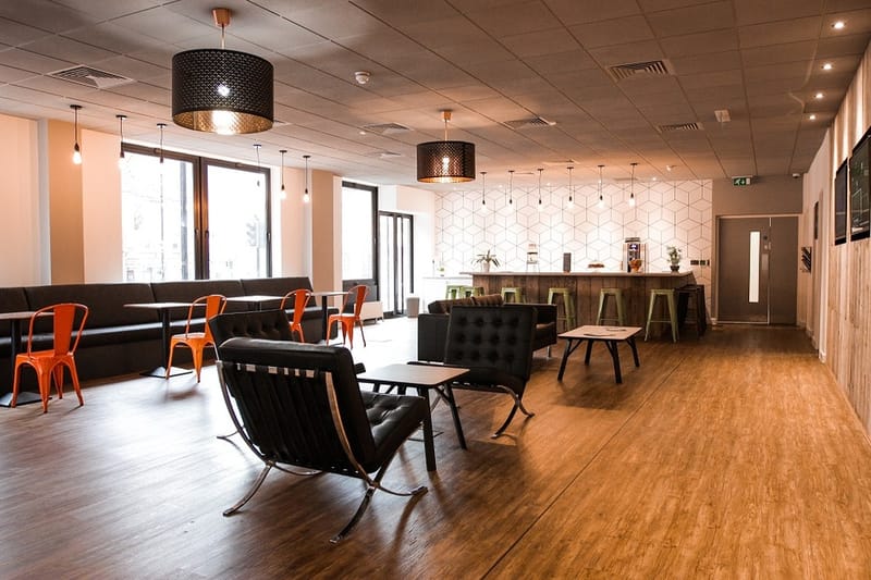 Vision Coworking Spaces - Saxon House - 27 Duke Street, CM1 - Chelmsford (private, co-working, hot desk) image 3