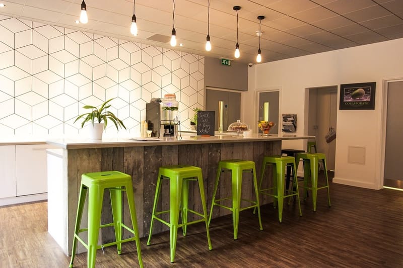 Vision Coworking Spaces - Saxon House - 27 Duke Street, CM1 - Chelmsford (private, co-working, hot desk) image 4