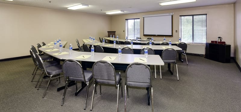 Crowne Office Suites - 2470 Windy Hill Road - Marietta - GA image 3