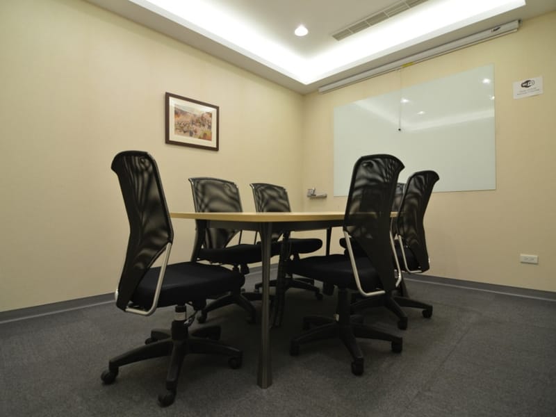 Universal Innovation Business Center - 178 MinQuan E. Road - Taipei image 12